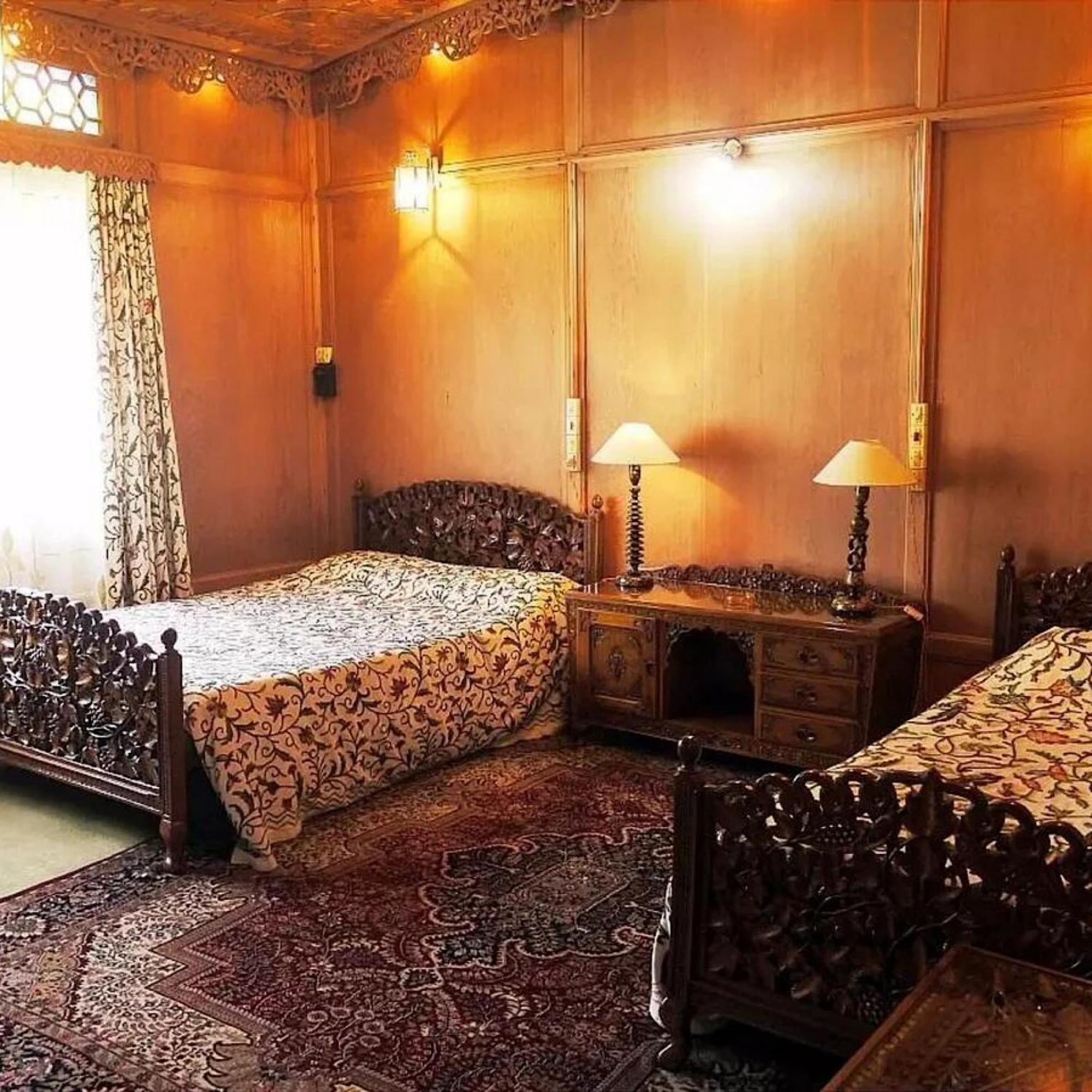 The Heritage Group Of Houseboats Srīnagar Exterior foto